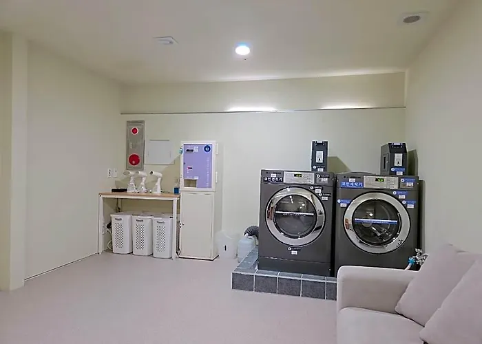 Lookhome Hotel
