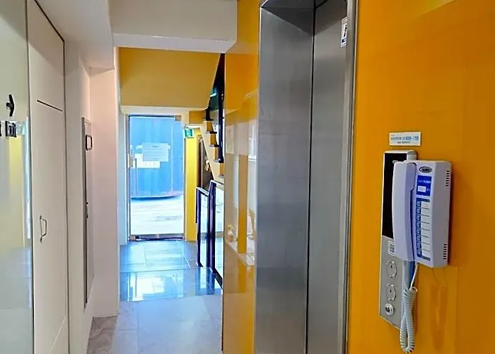 Lookhome Hotel